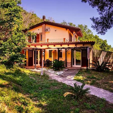 Duchessa - 2 Private With Ensuite Bathrooms לינה וארוחת בוקר